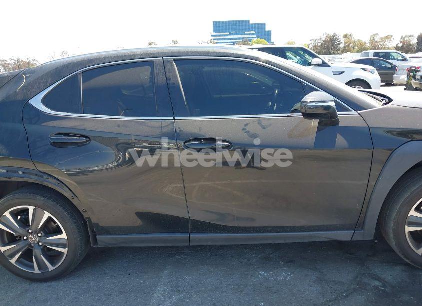 Photo 14 of 2022 Lexus Ux 200 (VIN JTHX3JBH8N2047074)