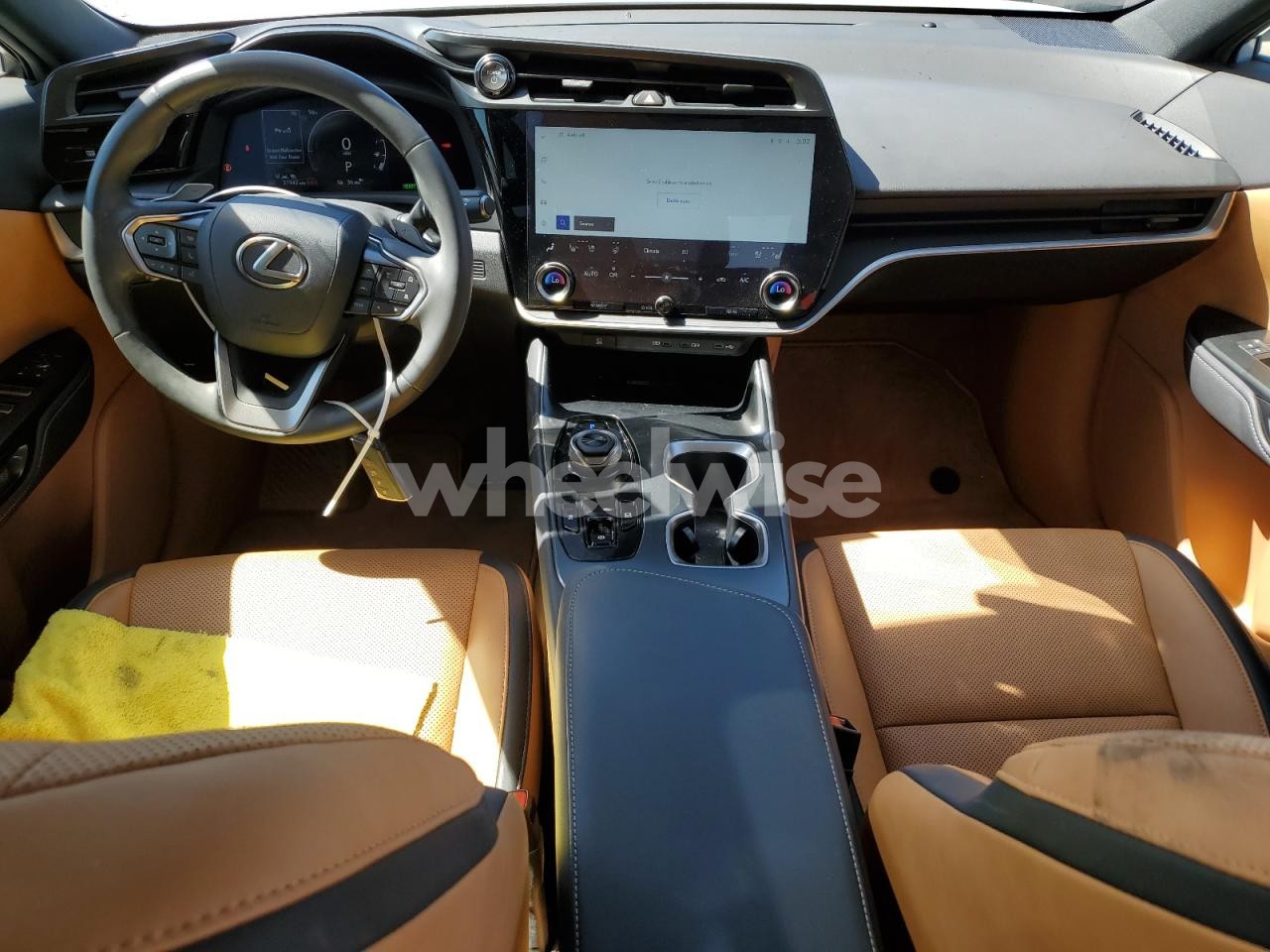 Photo 8 of 2023 LEXUS RZ 450E (VIN JTJAAAAB8PA006136)