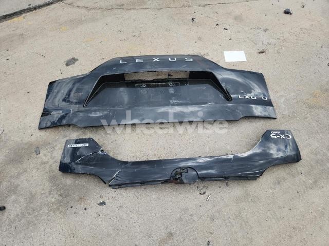 2024 LEXUS LX 600 BASE N/A (VIN JTJAB7CX8R4049711) main photo