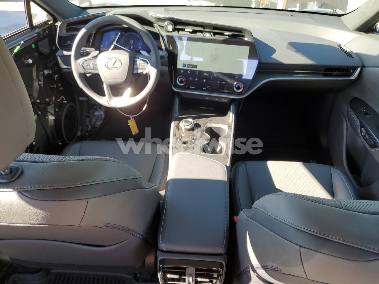 Photo 8 of 2025 LEXUS RZ 300E (VIN JTJABABB0SA012243)