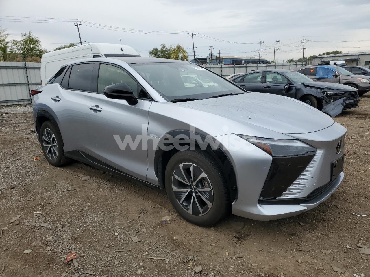 Photo 4 of 2025 LEXUS RZ 300E (VIN JTJABABB4SA008146)