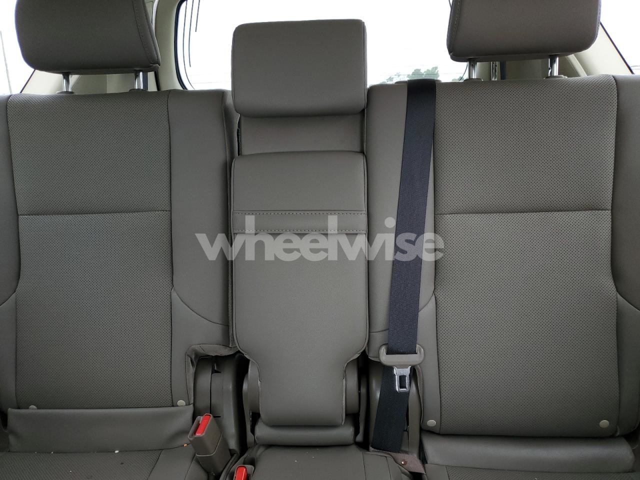 Photo 10 of 2023 LEXUS GX 460 (VIN JTJAM7BX3P5369084)