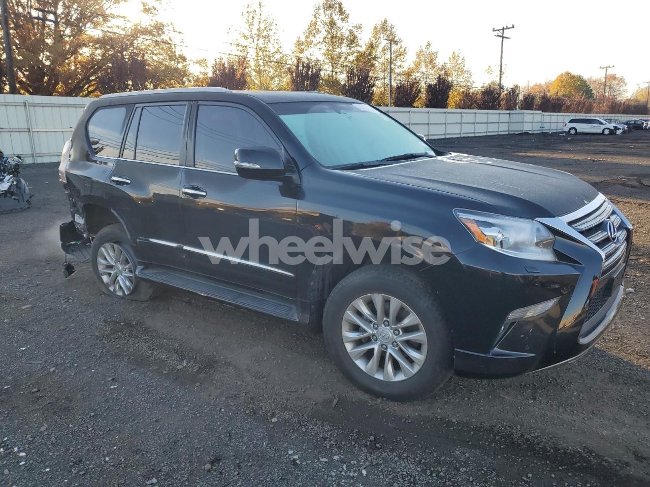 Photo 4 of 2018 LEXUS GX 460 (VIN JTJBM7FX7J5183439)