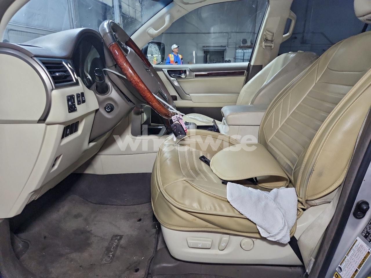 Photo 7 of 2012 LEXUS GX 460 (VIN JTJBM7FX9C5044660)