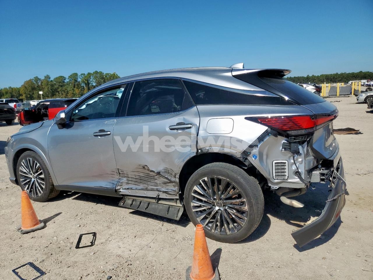 Photo 2 of 2023 LEXUS RX 350 PREMIUM (VIN JTJCHMAA1P2011170)