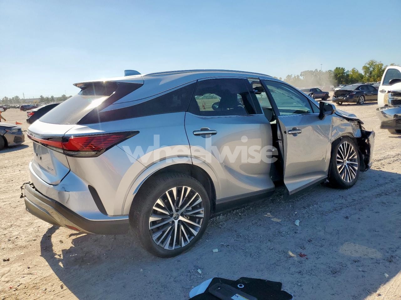 Photo 3 of 2023 LEXUS RX 350 PREMIUM (VIN JTJCHMAA1P2011170)