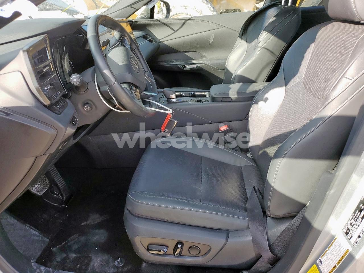 Photo 7 of 2023 LEXUS RX 350 PREMIUM (VIN JTJCHMAA1P2011170)