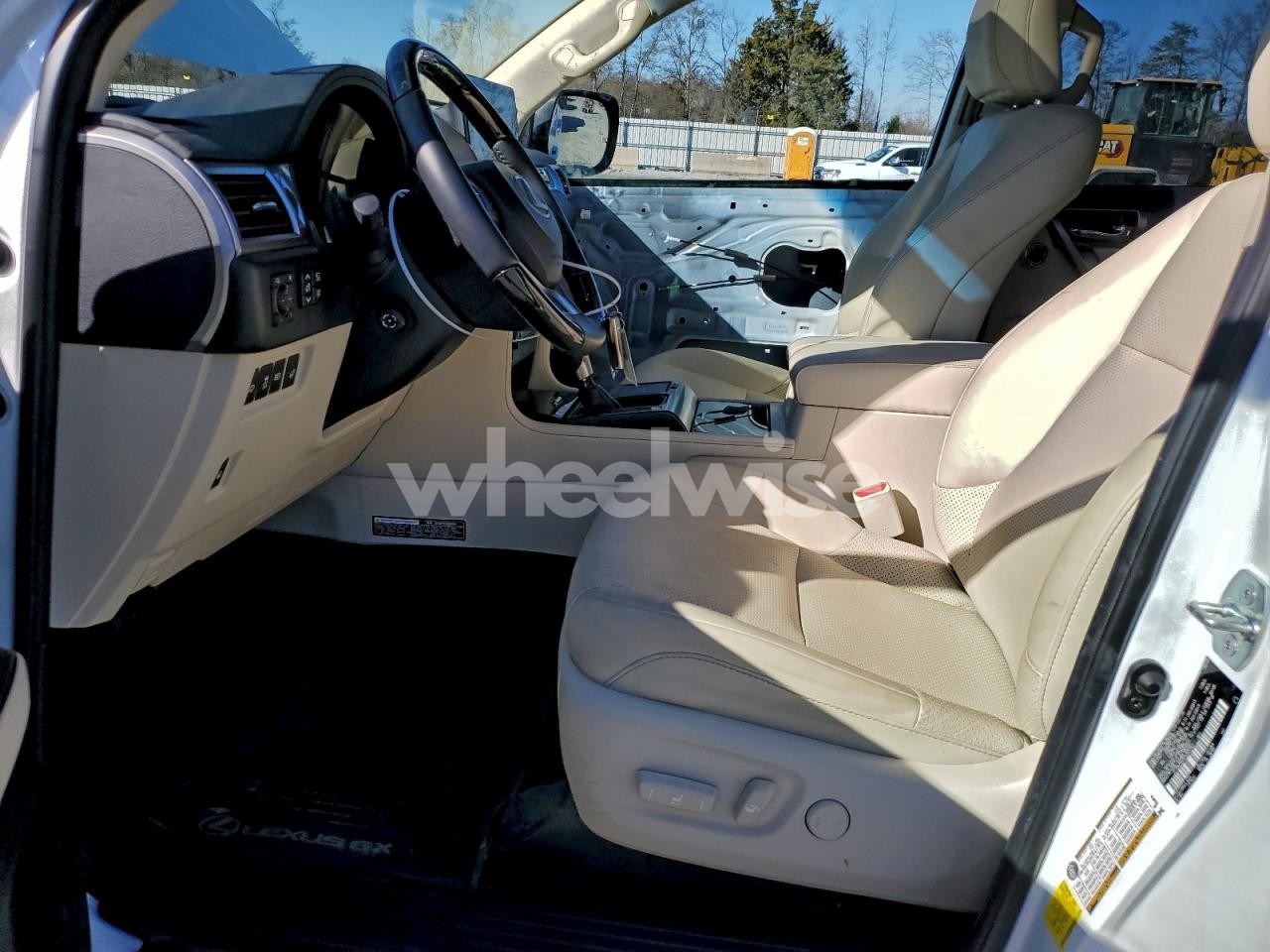 Photo 7 of 2023 LEXUS GX 460 LUXURY (VIN JTJGM7BX9P5355250)