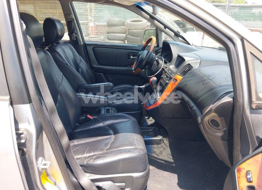 Photo 5 of 2002 Lexus Rx 300 (VIN JTJHF10U820266179)