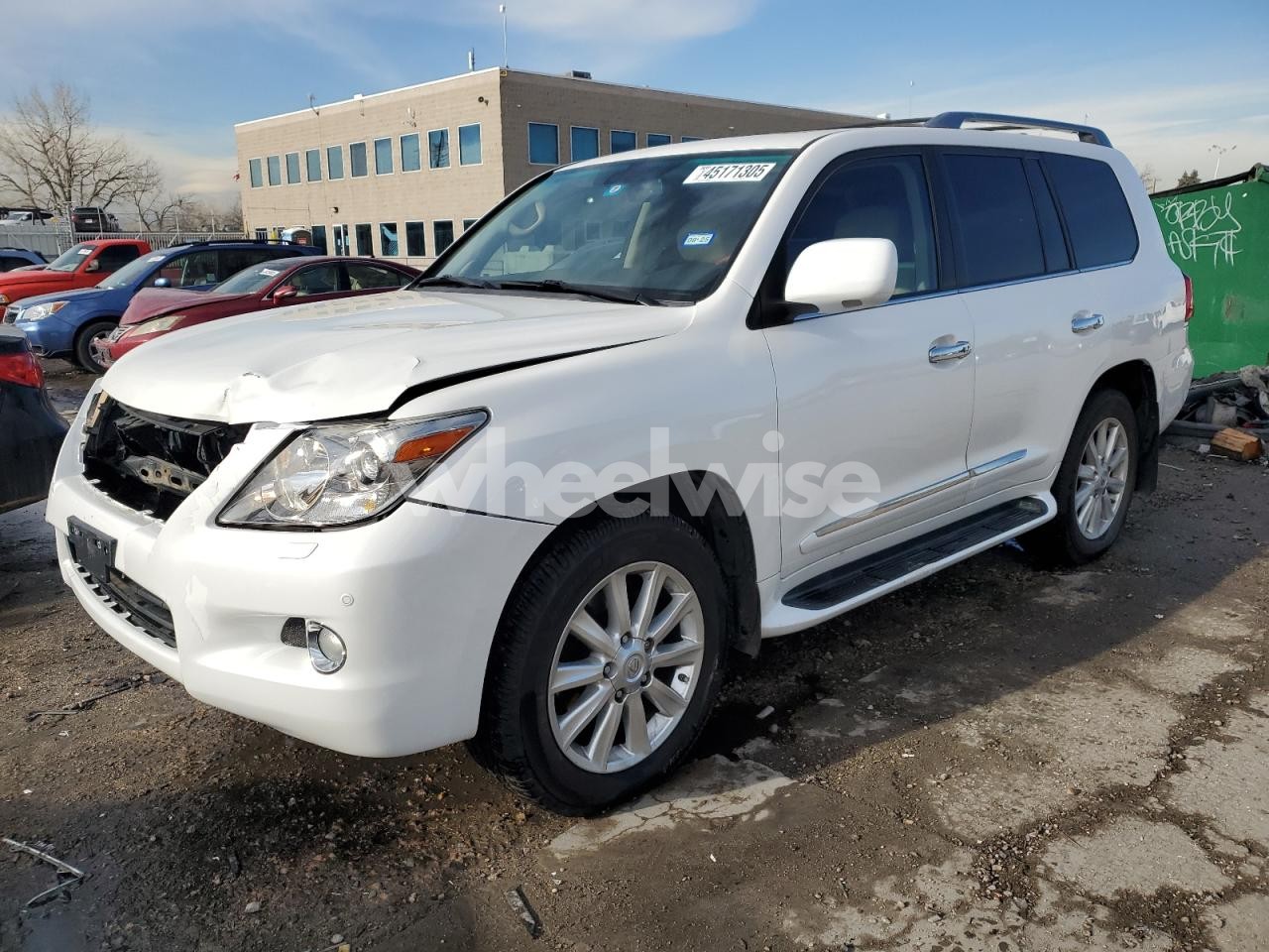 2008 LEXUS LX 570 (VIN JTJHY00W684013546) main photo