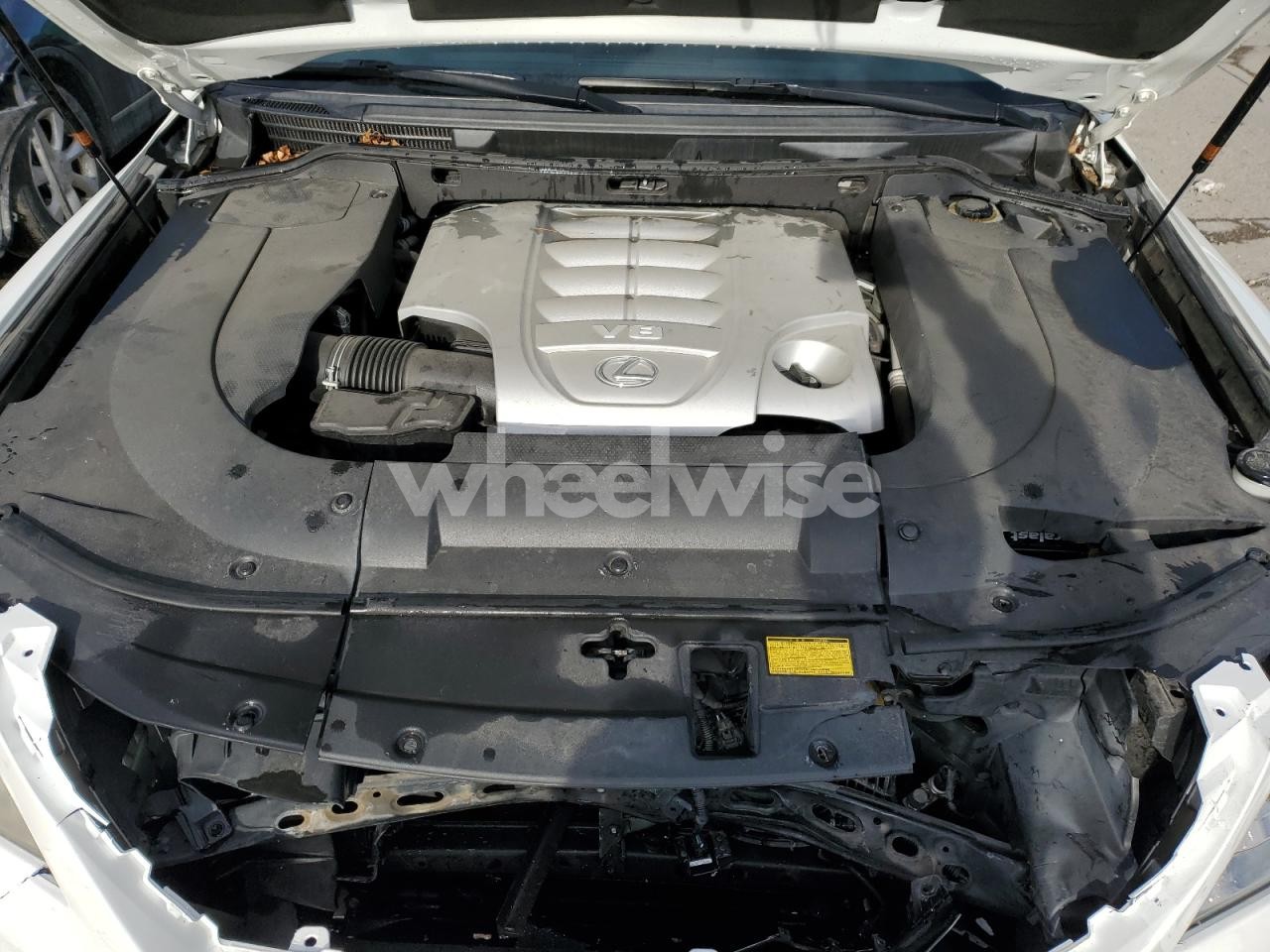 Photo 12 of 2008 LEXUS LX 570 (VIN JTJHY00W684013546)