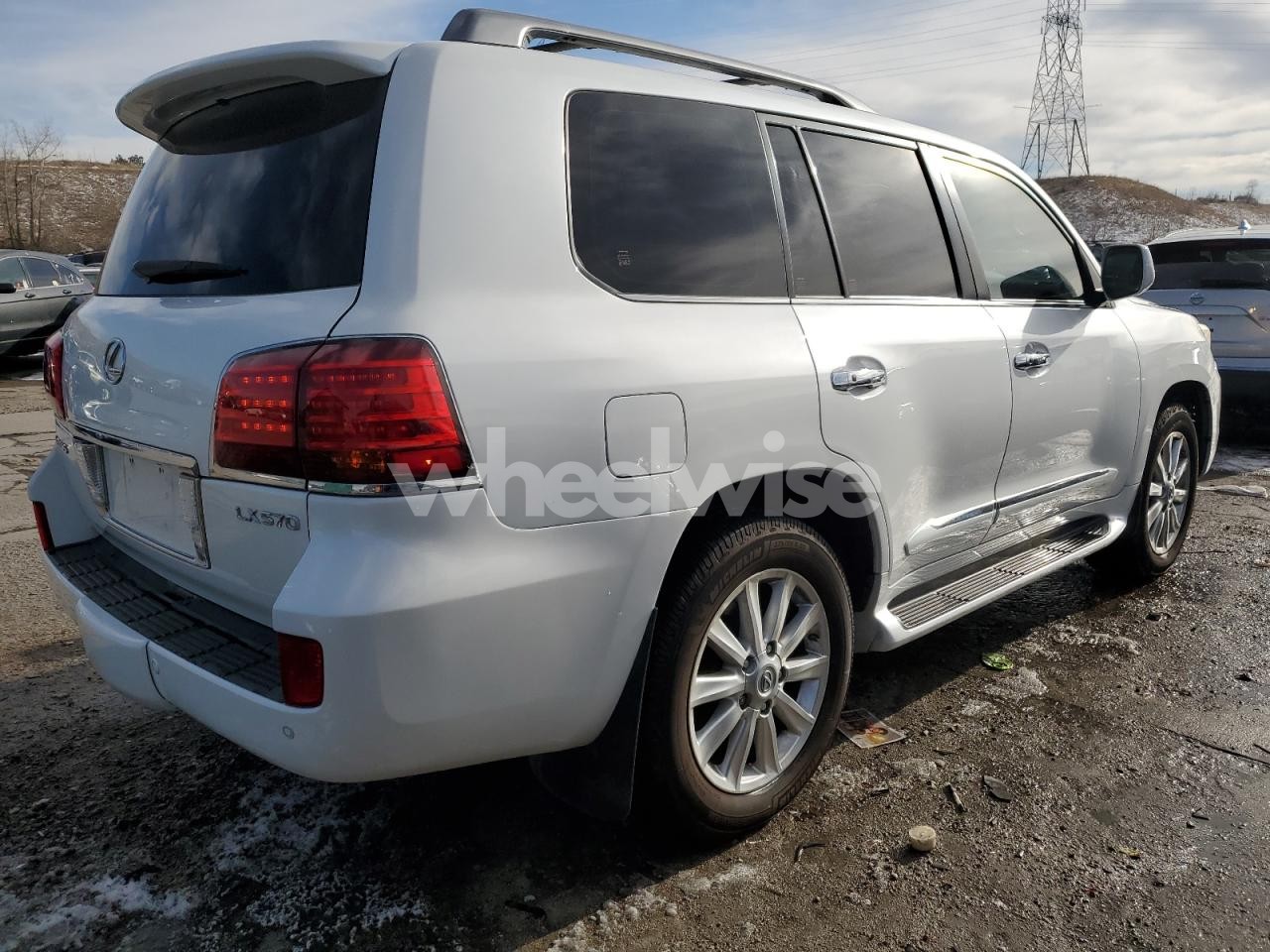 Photo 3 of 2008 LEXUS LX 570 (VIN JTJHY00W684013546)