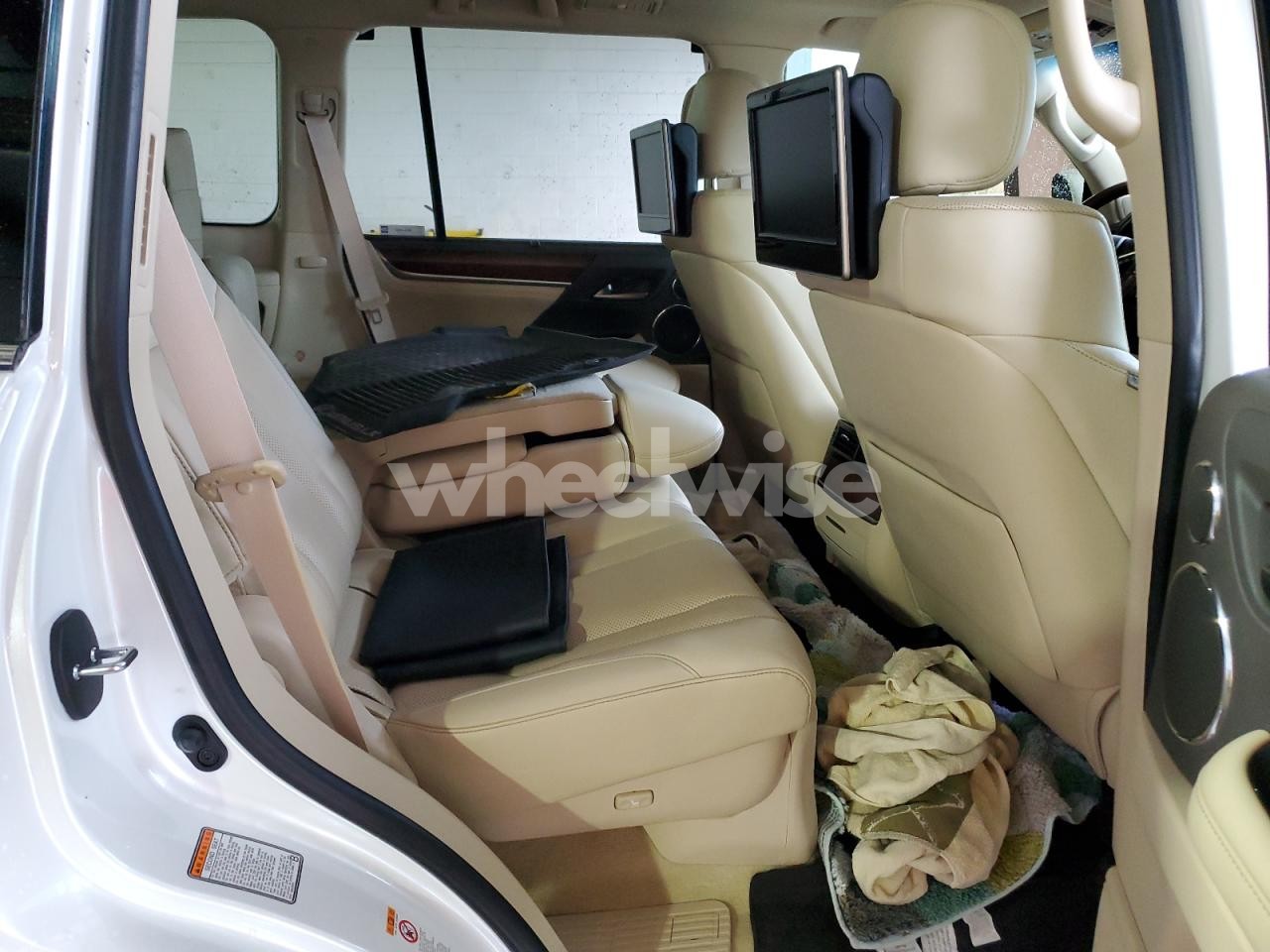 Photo 11 of 2018 LEXUS LX 570 (VIN JTJHY7AXXJ4264317)