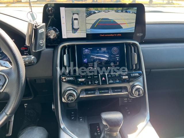 Photo 5 of 2022 LEXUS LX 600 BASE N/A (VIN JTJMB7CX5N4010338)