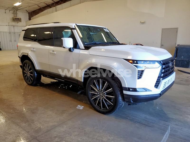 Photo 11 of 2025 LEXUS GX 550 LUXURY (VIN JTJVBCDX6S5045035)