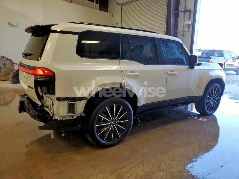 Photo 3 of 2025 LEXUS GX 550 LUXURY (VIN JTJVBCDX6S5045035)