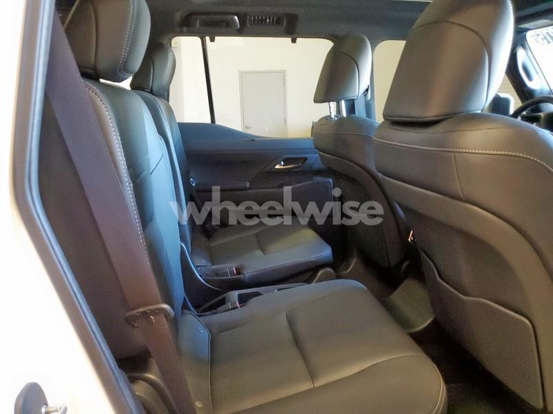 Photo 4 of 2025 LEXUS GX 550 LUXURY (VIN JTJVBCDX6S5045035)