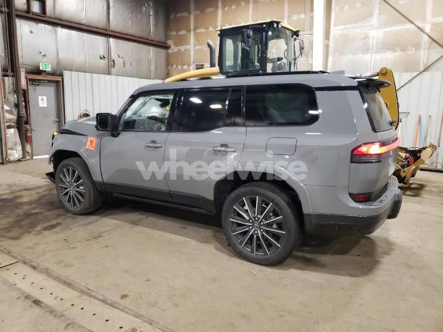 Photo 11 of 2025 LEXUS GX 550 LUXURY (VIN JTJVBCDX6S5055189)