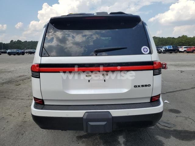 Photo 10 of 2024 LEXUS GX 550 LUXURY (VIN JTJVBCDX7R5002608)