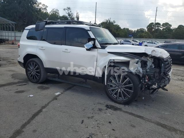 Photo 4 of 2024 LEXUS GX 550 LUXURY (VIN JTJVBCDX7R5002608)