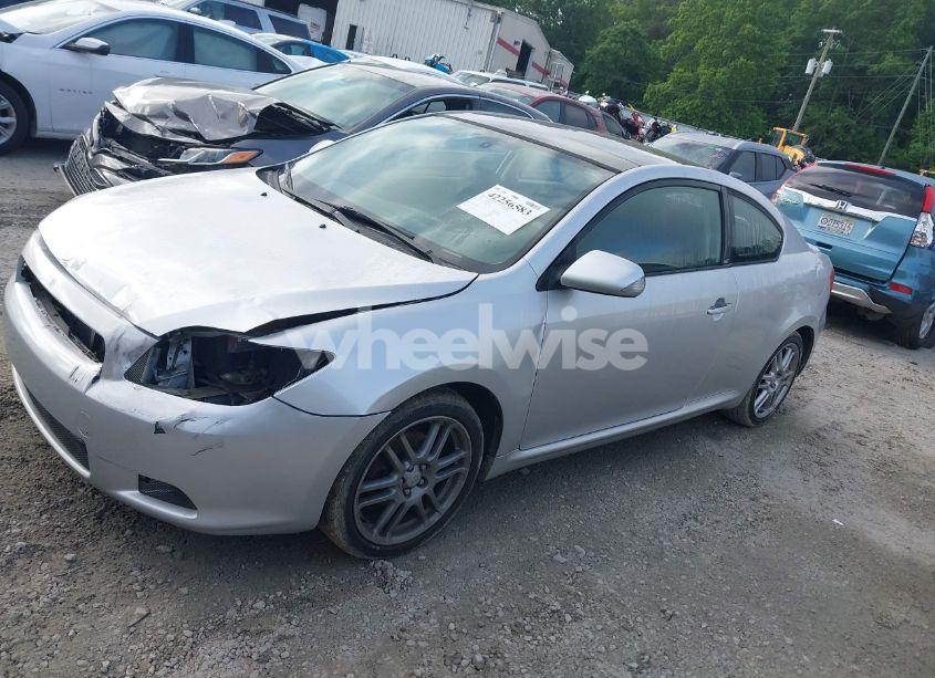 Photo 14 of 2006 Scion Tc N/A (VIN JTKDE167560075484)