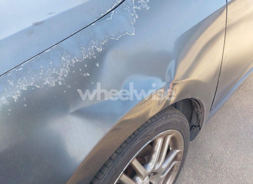 Photo 12 of 2005 Scion Tc N/A (VIN JTKDE167750030271)