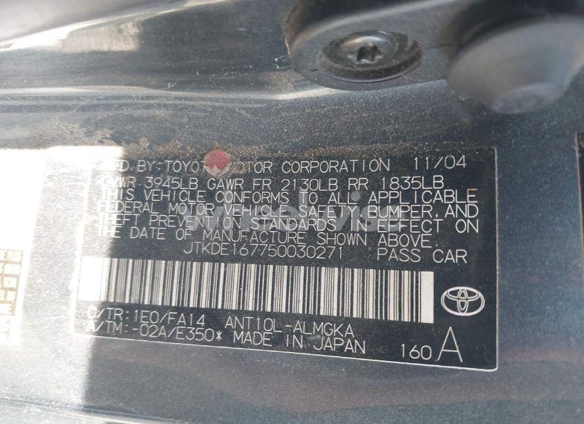 Photo 9 of 2005 Scion Tc N/A (VIN JTKDE167750030271)