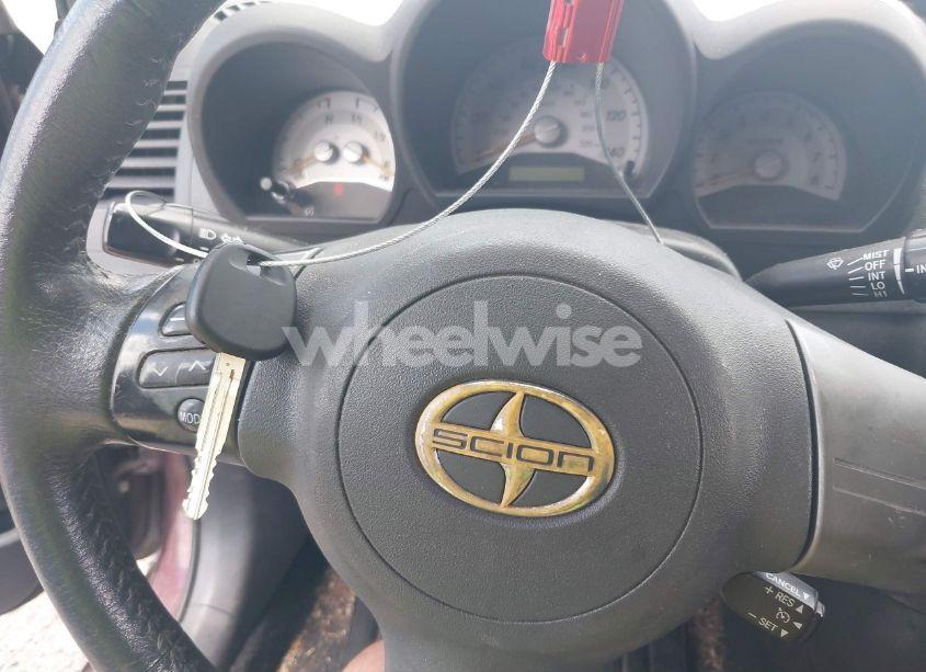 Photo 11 of 2006 Scion Tc N/A (VIN JTKDE167760085921)