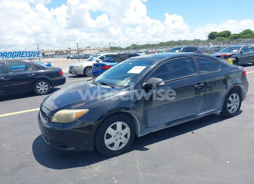 Photo 2 of 2007 Scion Tc N/A (VIN JTKDE177370160517)