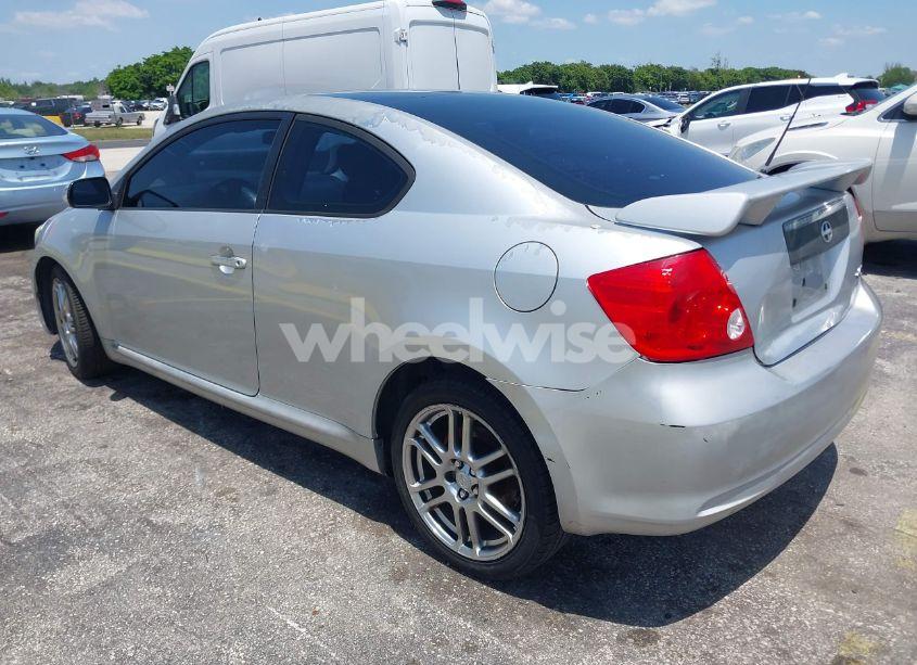 Photo 3 of 2005 Scion Tc N/A (VIN JTKDE177450051416)