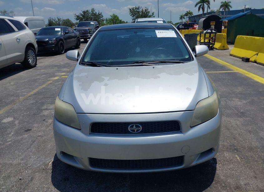 Photo 6 of 2005 Scion Tc N/A (VIN JTKDE177450051416)