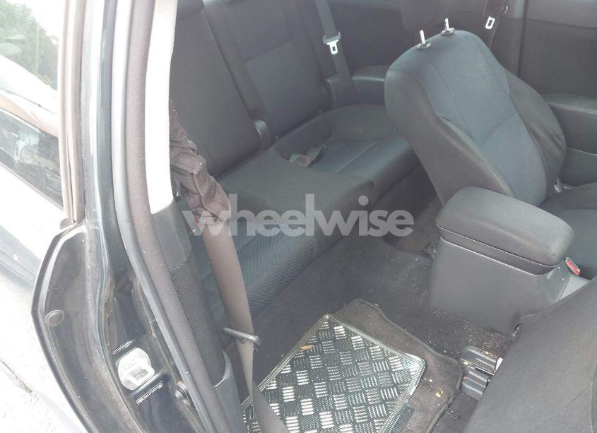 Photo 8 of 2005 Scion Tc N/A (VIN JTKDE177650018921)