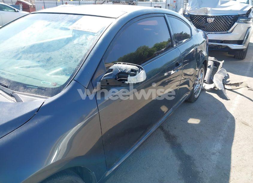 Photo 6 of 2006 Scion Tc N/A (VIN JTKDE177X60134317)