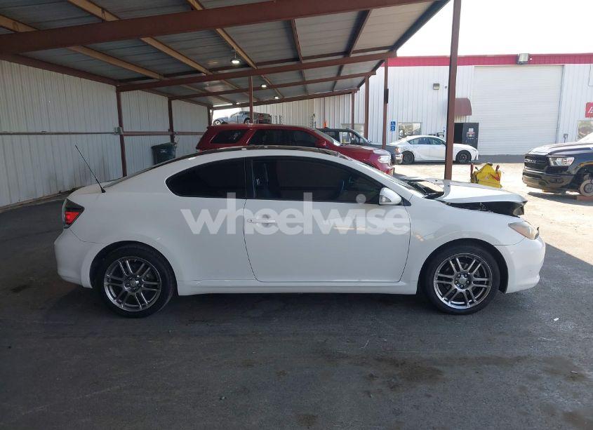 Photo 14 of 2010 Scion Tc N/A (VIN JTKDE3B71A0307394)