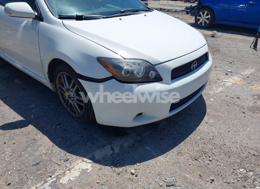 Photo 12 of 2010 Scion Tc N/A (VIN JTKDE3B71A0313020)
