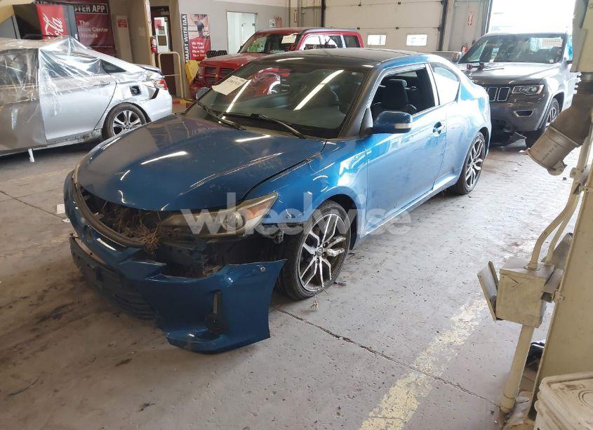 Photo 2 of 2014 Scion Tc N/A (VIN JTKJF5C70E3072436)