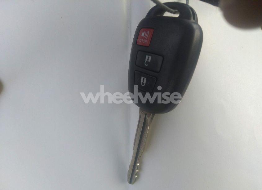 Photo 11 of 2015 Scion Tc N/A (VIN JTKJF5C70FJ003923)