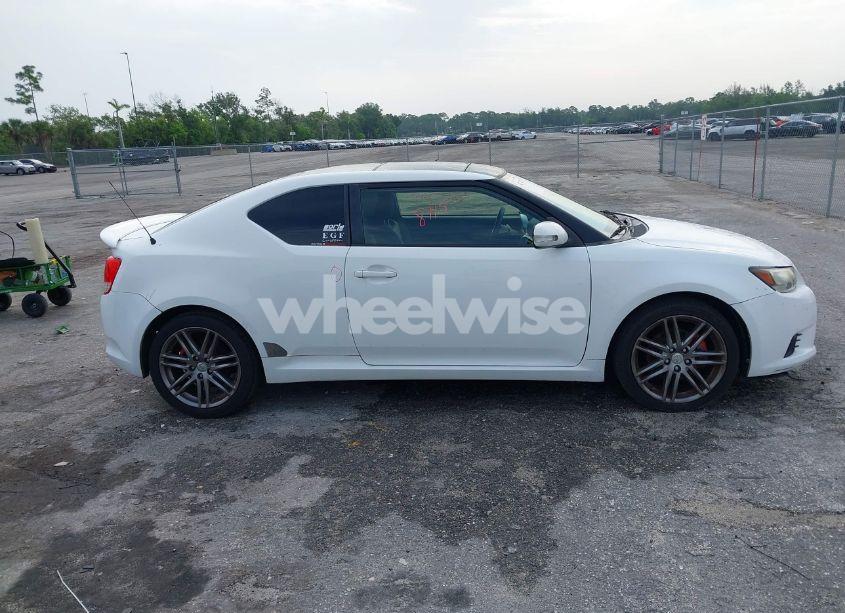 Photo 13 of 2012 Scion Tc N/A (VIN JTKJF5C71C3034467)