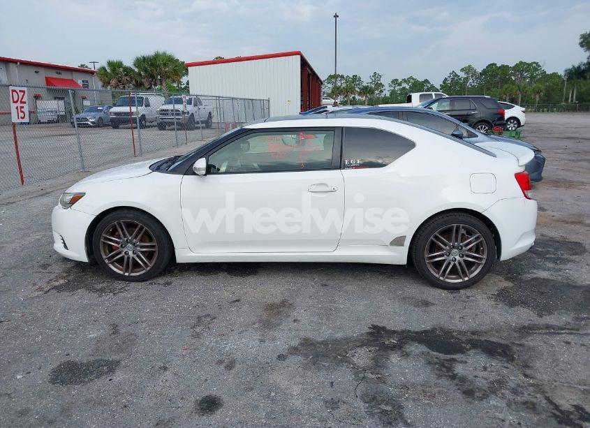 Photo 14 of 2012 Scion Tc N/A (VIN JTKJF5C71C3034467)