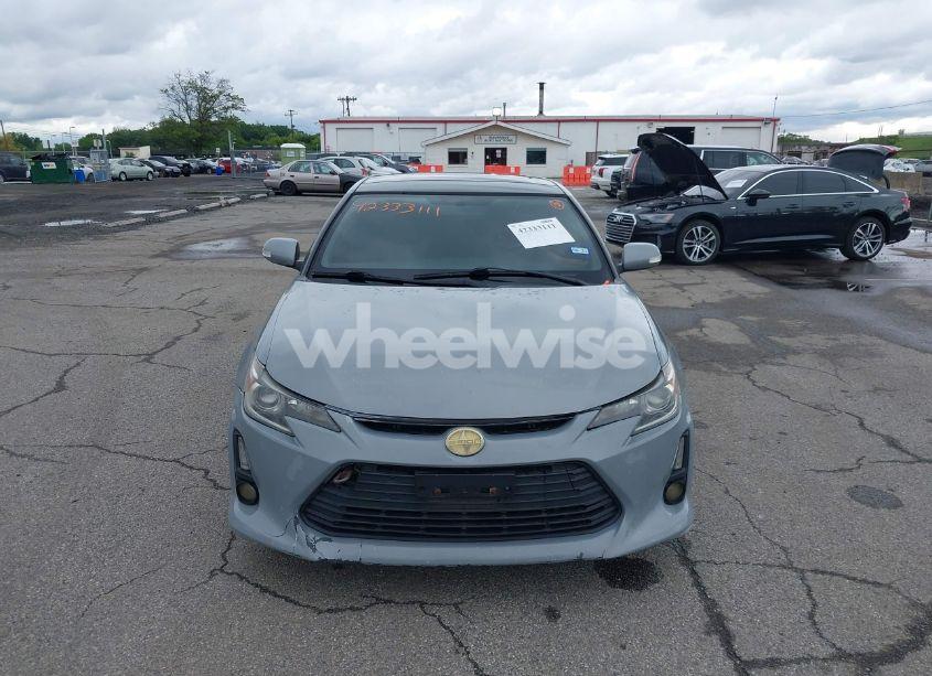 Photo 12 of 2014 Scion Tc N/A (VIN JTKJF5C71E3081033)
