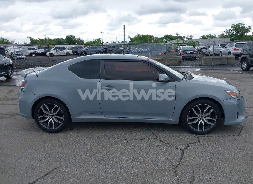 Photo 13 of 2014 Scion Tc N/A (VIN JTKJF5C71E3081033)