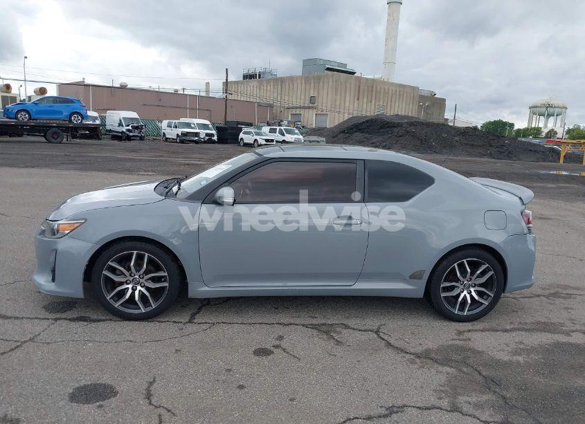 Photo 14 of 2014 Scion Tc N/A (VIN JTKJF5C71E3081033)