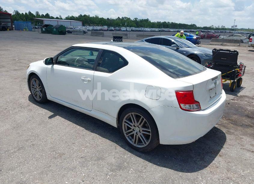 Photo 3 of 2012 Scion Tc N/A (VIN JTKJF5C72C3043842)