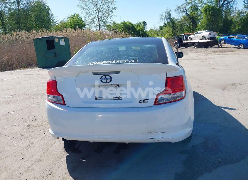 Photo 16 of 2011 Scion Tc N/A (VIN JTKJF5C73B3013201)