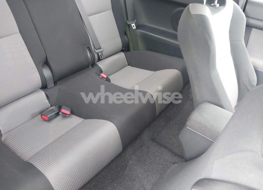 Photo 8 of 2015 Scion Tc N/A (VIN JTKJF5C73F3096733)