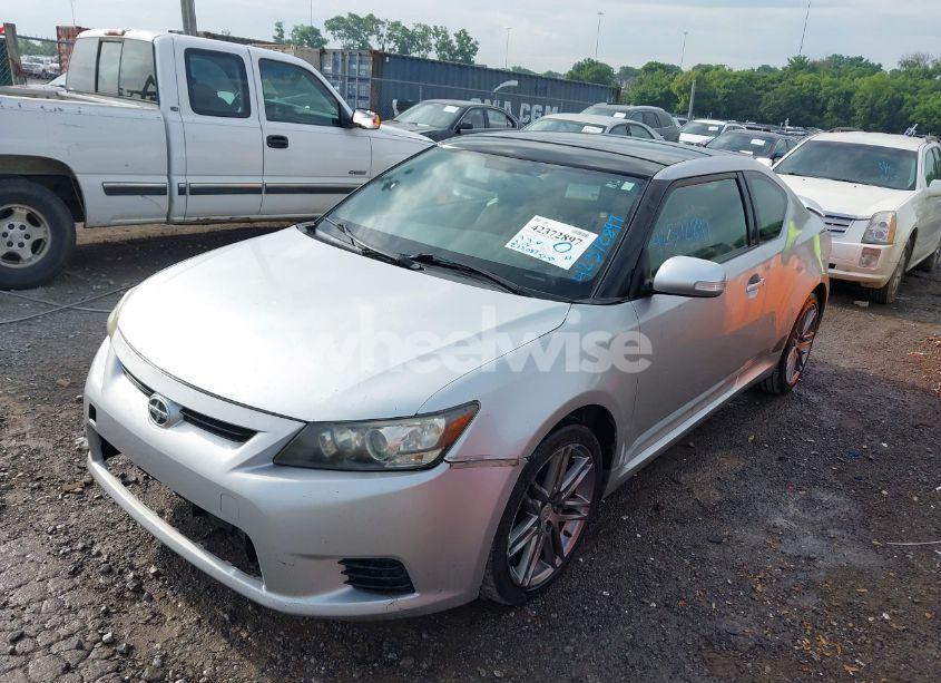 Photo 13 of 2011 Scion Tc N/A (VIN JTKJF5C74B3007245)