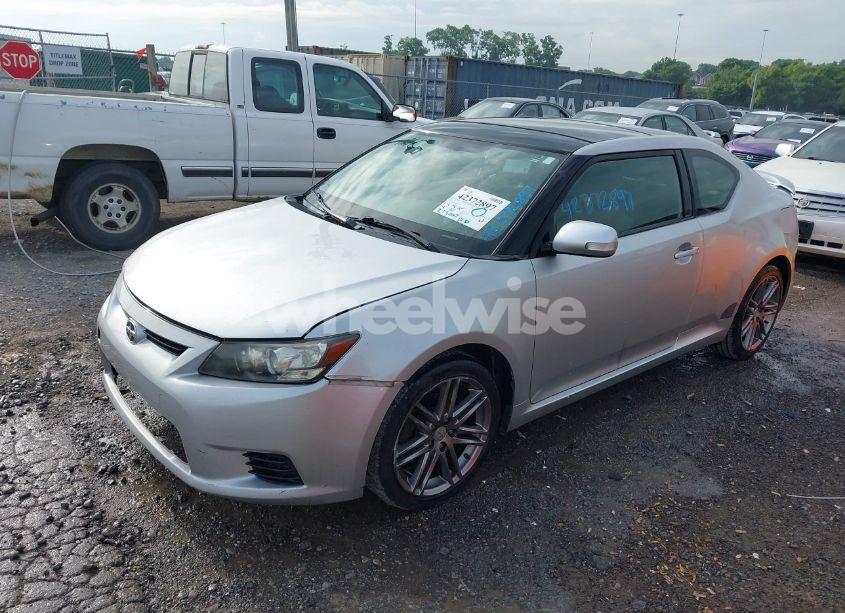 Photo 2 of 2011 Scion Tc N/A (VIN JTKJF5C74B3007245)