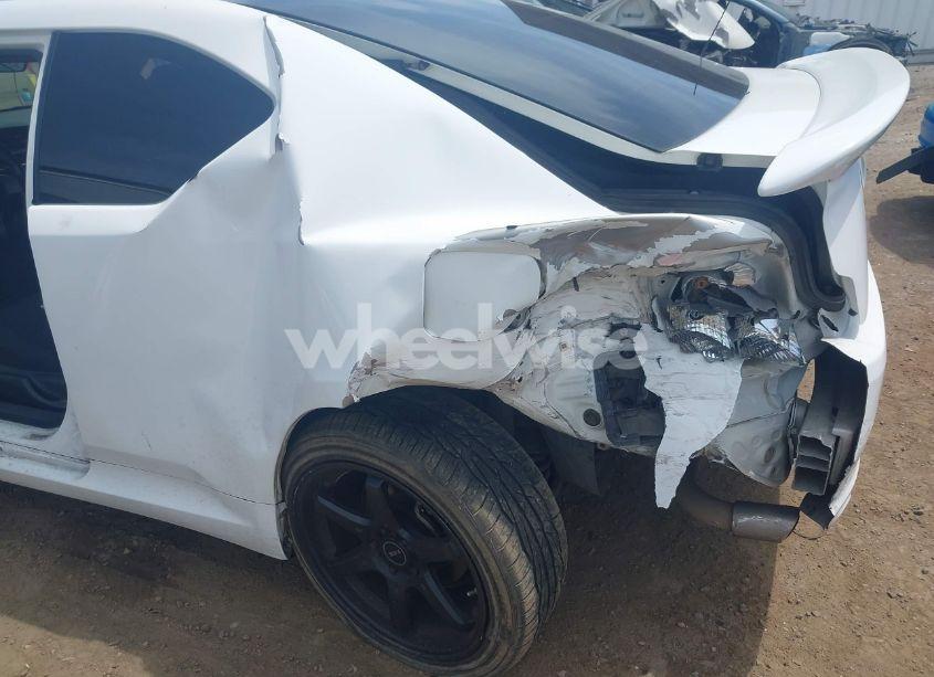 Photo 6 of 2011 Scion Tc N/A (VIN JTKJF5C74B3007388)
