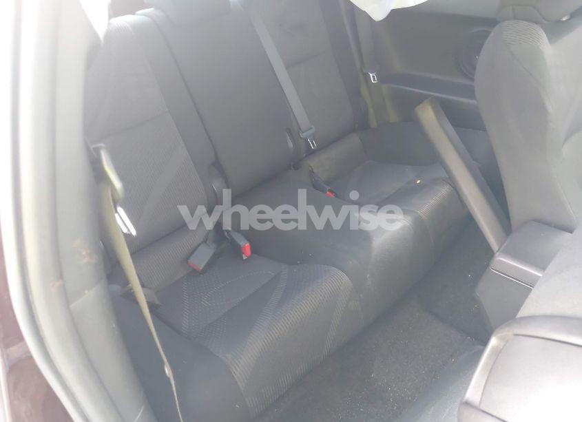 Photo 8 of 2011 Scion Tc N/A (VIN JTKJF5C76B3012480)