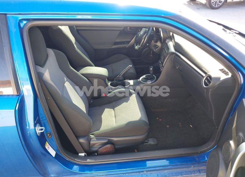 Photo 5 of 2014 Scion Tc N/A (VIN JTKJF5C76E3075406)